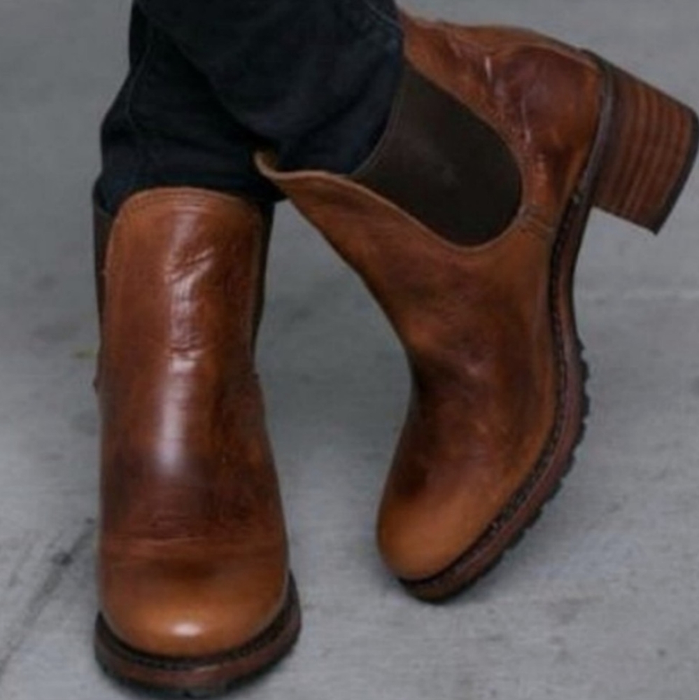 Frye Sabrina Chelsea Burgundy Red Leather Vintage-Retro Classic Moto Ankle Boots